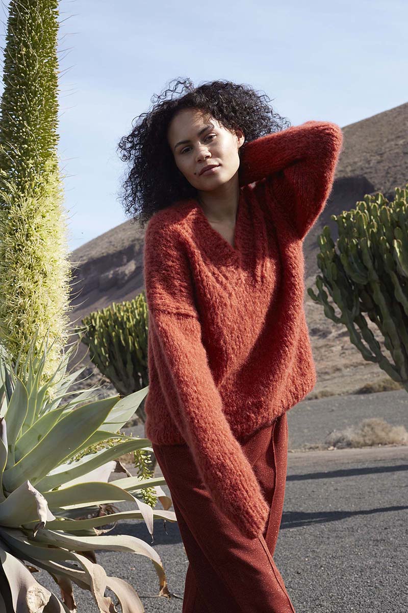 GAIAS EMBRACE Pullover