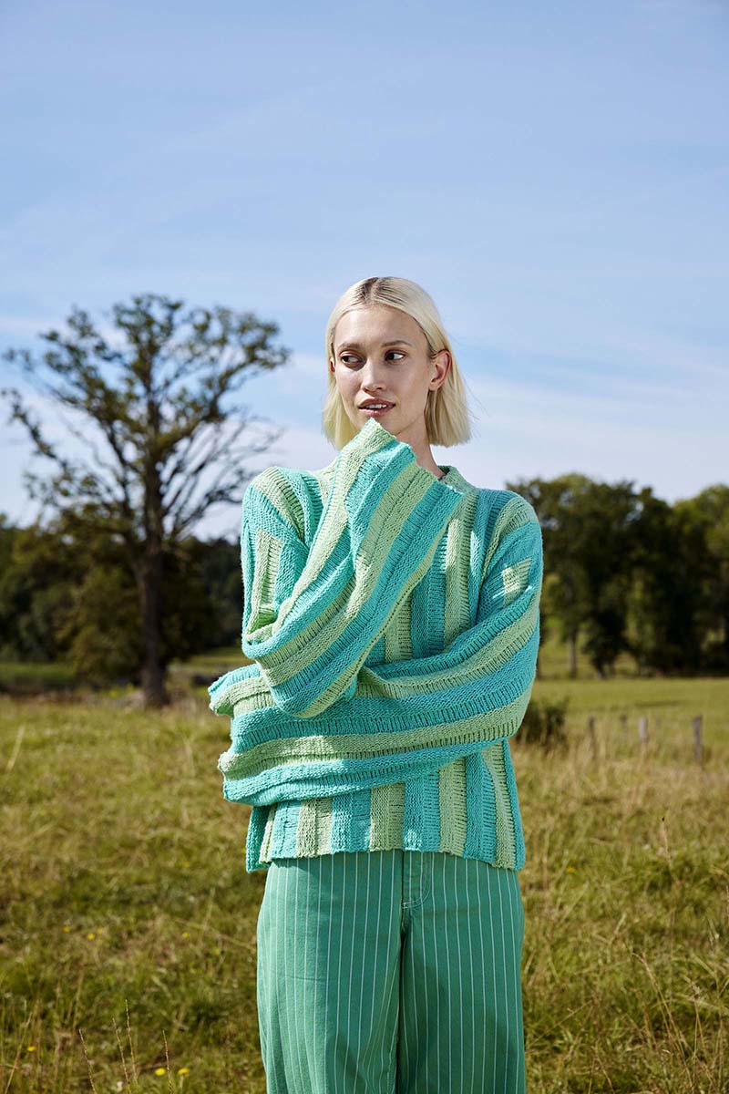 DEEP BREATH Pullover