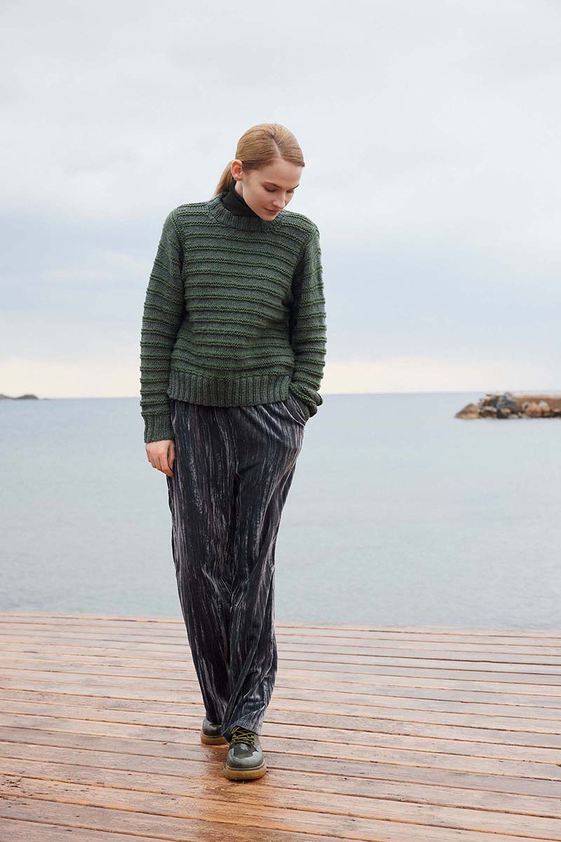 GROUNDED Pullover