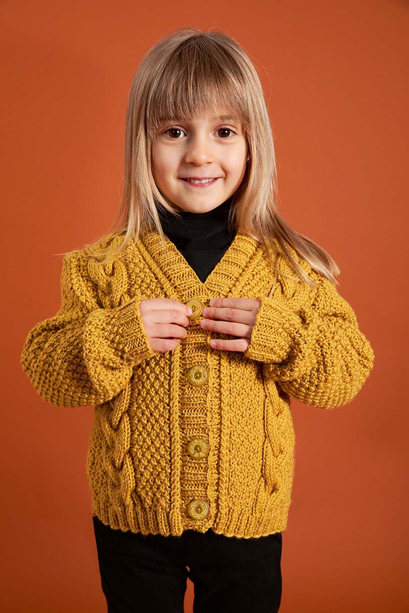 VIOLA Cardigan mit Zöpfen